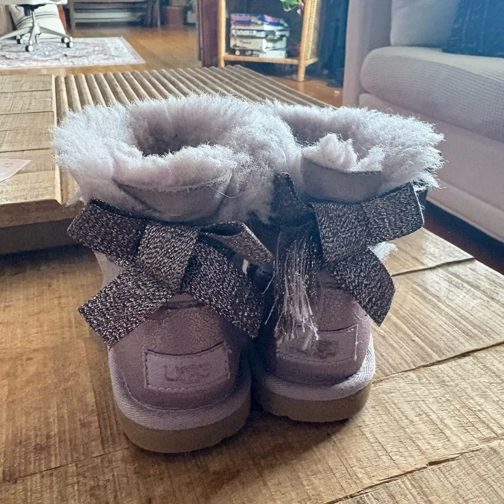 Ugg | dusty purple Fur-Lined Boots with bow